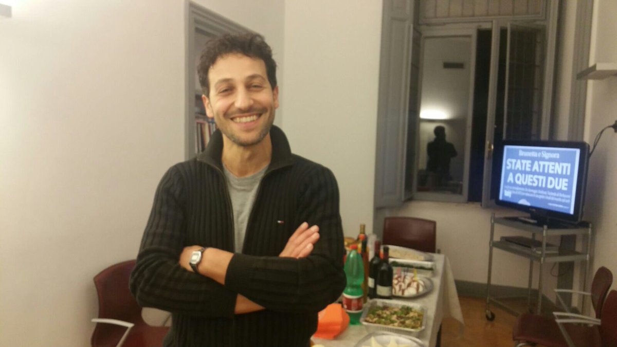 “<a href="/med_infamiglia/">Medico in Famiglia</a>: Avvistato il prof Gardini!!! Ma é senza Oscar!! <a href="/zaguaros/">Paolo Sassanelli</a> fai attenzione..... 😄 #Medico10 ”Leonardo