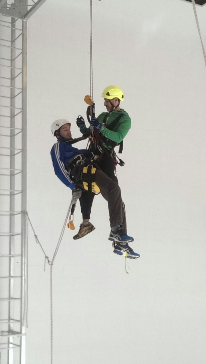 citvertical1's tweet photo. Rescate en desvío L2 #IRATAinternational #ropeaccess #TrainingCourse #citvertical https://t.co/1DpxE1uoad