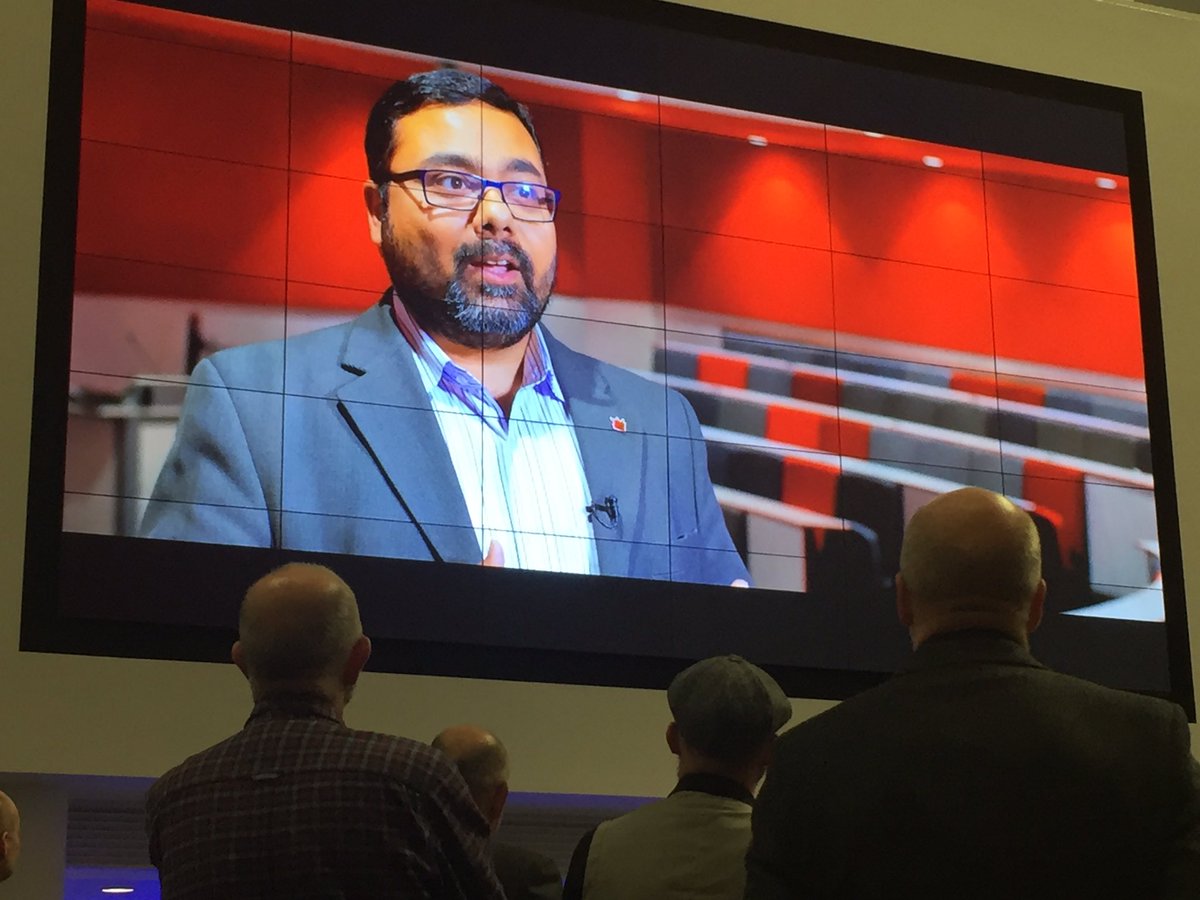 SolentUni's tweet photo. @osamasmkhan explains why #SolentSpark is so brilliant at #SolentDesignAwards https://t.co/cZH5dDTD8Y