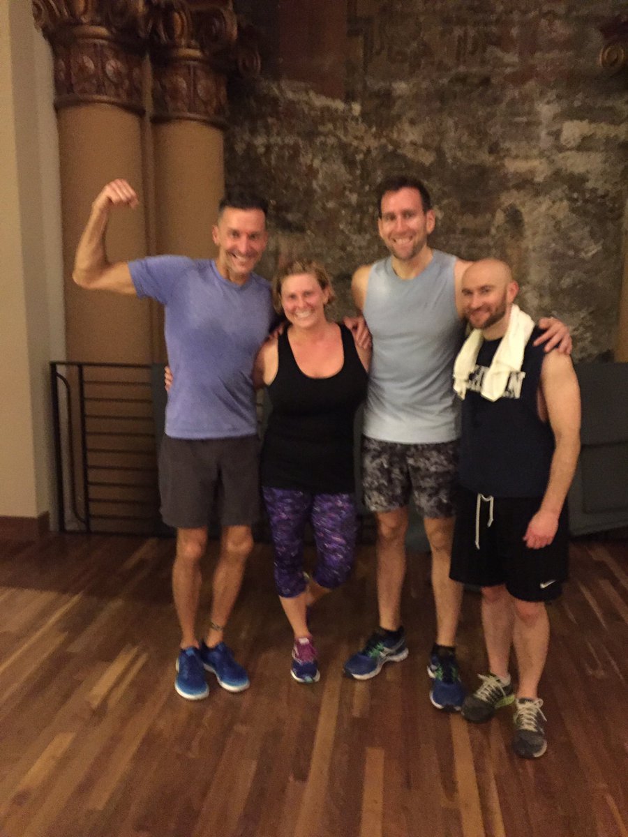 jenmkirch's tweet photo. So thankful for these guys, this place, and starting my #thanksgiving with #thanksandplanks 🦃#committosomething @Equinox https://t.co/xMg0TT4RQQ