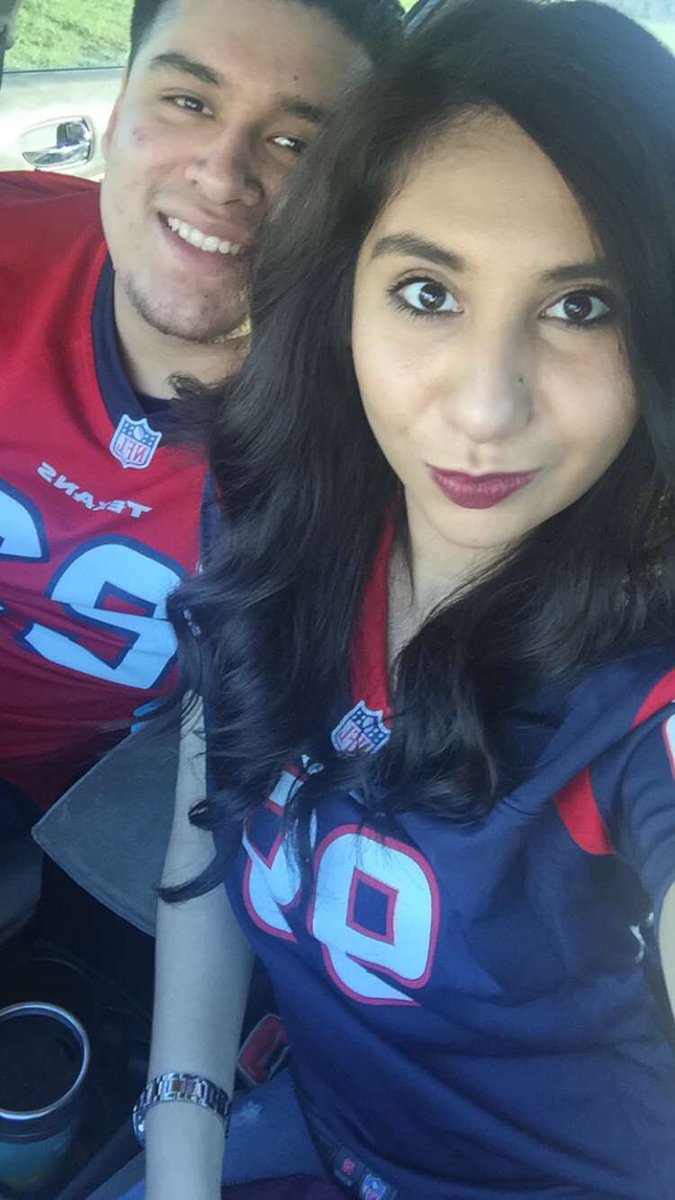 BigE_970's tweet photo. I am thankful and blessed with my wonderful gorgeous girlfriend        ❤️😘 😍  @alma_nino https://t.co/nQWx0HaMld