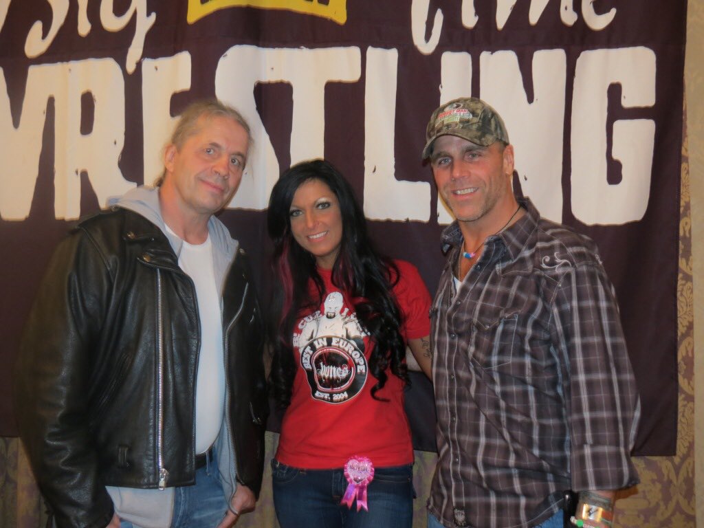 sunshine0404vlr's tweet photo. #tbt #brethart #shawnmichaels #wwe #newyork #maniaweek #2013 #bestbirthdayever ❤️ https://t.co/sWZsE7Elgx