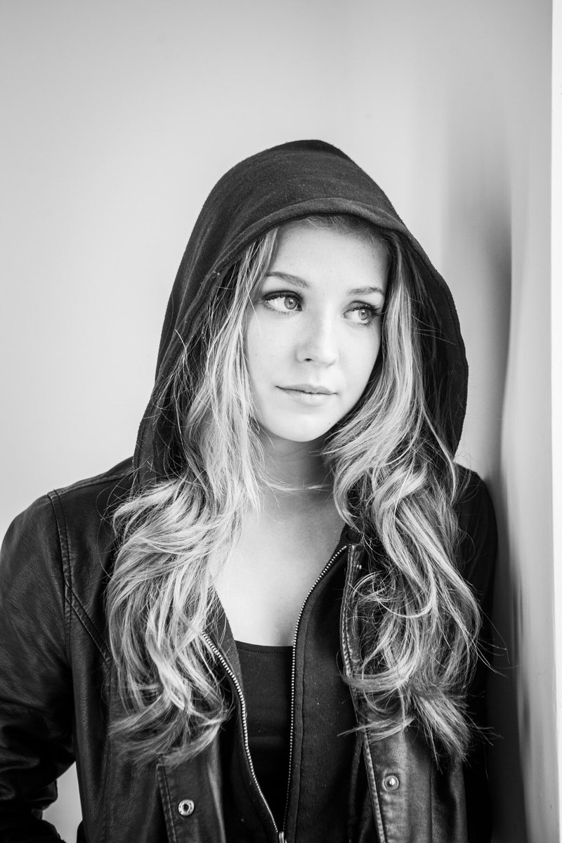 _DisneyDRPG_'s tweet photo. 👡 Everyone please welcome Chase Charming to #DisneyDRPG 👡

👡 Daughter of Cinderella and Prince Charming 👡

👡 @ASilentCharm 👡 https://t.co/Jki6jweK7D