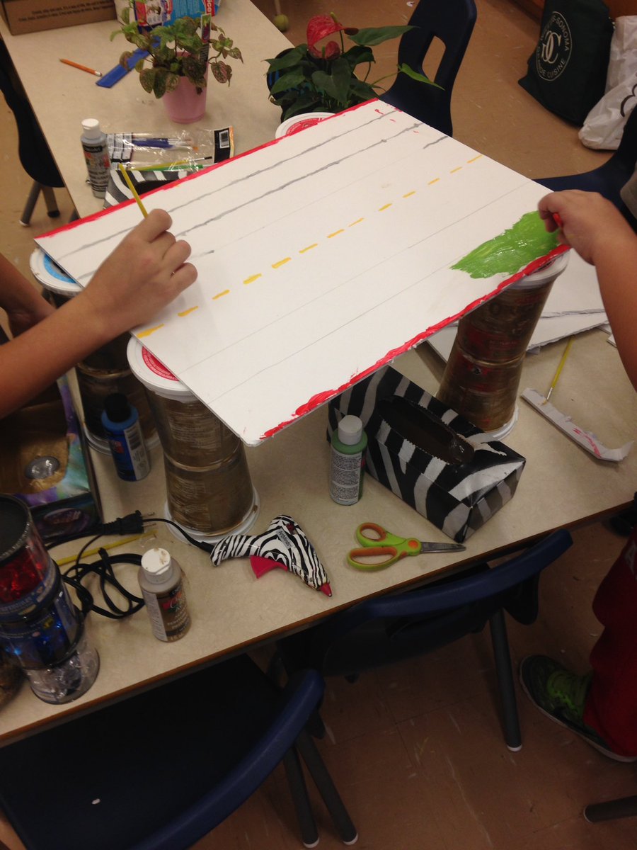 TDSB_Lulham's tweet photo. Grade 3 bridge construction coming along well! #STEM #TDSB @TDSB_Colin https://t.co/2dE3gBA9Z8