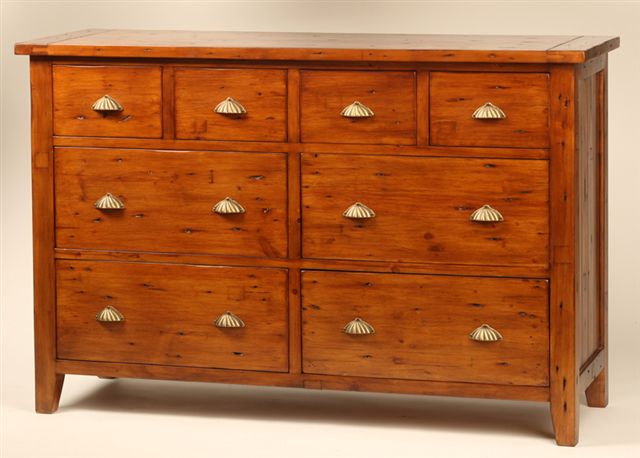 AntiqueMarketCA's tweet photo. Need a #Bedroom #DrawerChest? This #ReclaimedPine one's on sale for $515 (regularly $1295) until the end of the month! 57"W x 20"D x 37"H https://t.co/ph6jdQcqsN