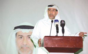 عيسى الأنصاري: إلزام الحكومة بتقديم برنامج عملها فور تشكيلها

 alanba.com.kw/701711