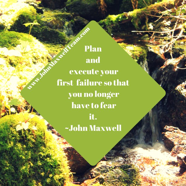 TheJohnCMaxwell's tweet photo. Failure is necessary for growth. Without it, we can never hope to learn and change. #JMTeam https://t.co/gV1CkfgEkY