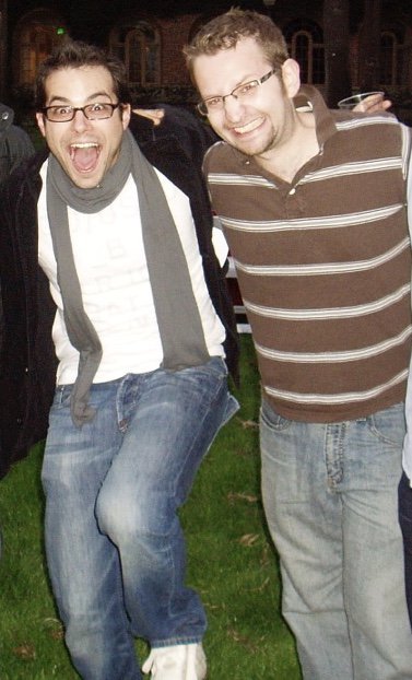 YidLifeCrisis's tweet photo. #ThrowbackThanksgivingThursday to 2009 #TBT #TBTT #thanks #yourewelcome #yidlifecrisis https://t.co/O6DG1cMDAQ