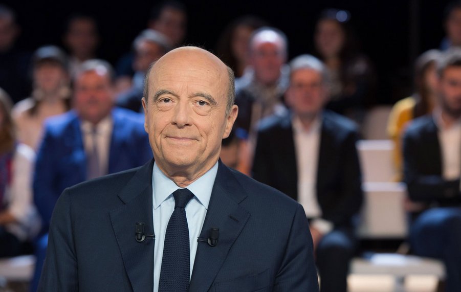 alainjuppe's tweet photo. Déterminé à faire des réformes courageuses, rapides, crédibles pour vous apporter des améliorations concrètes #LeGrandDébat #JuppéGagnant https://t.co/vGBl7GOzoA