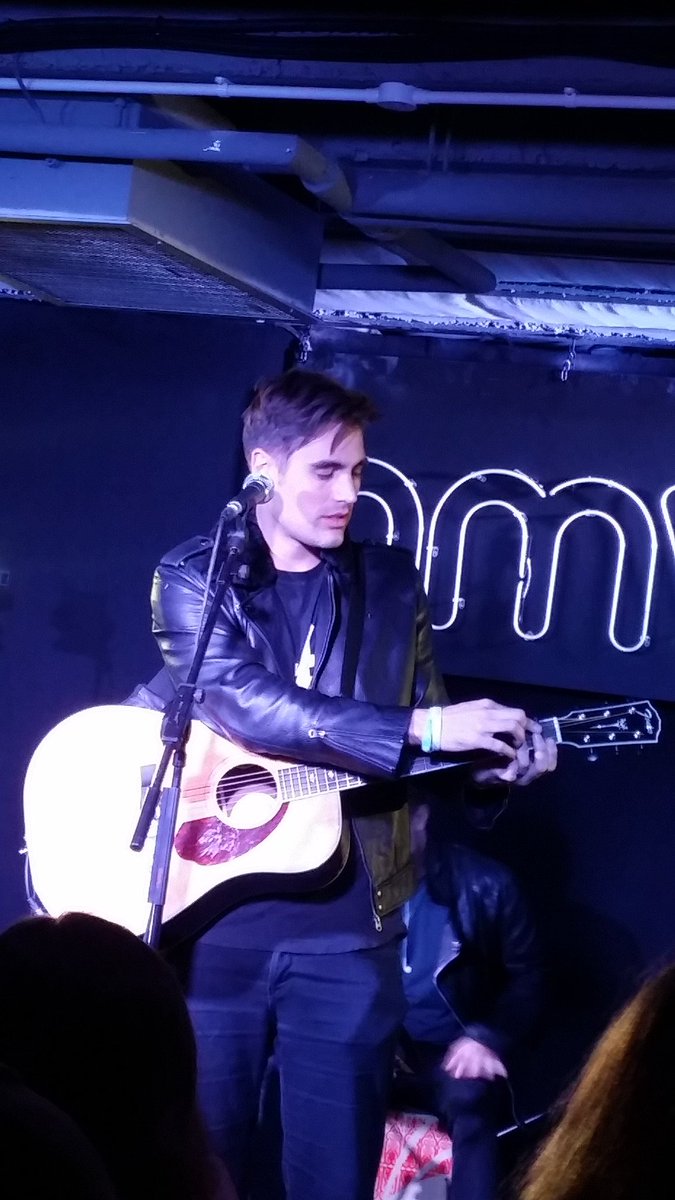 ElleRyan_'s tweet image. #NightDriver Where would we now be #Withoutit?  @hmv363OxStreet THANK YOU!