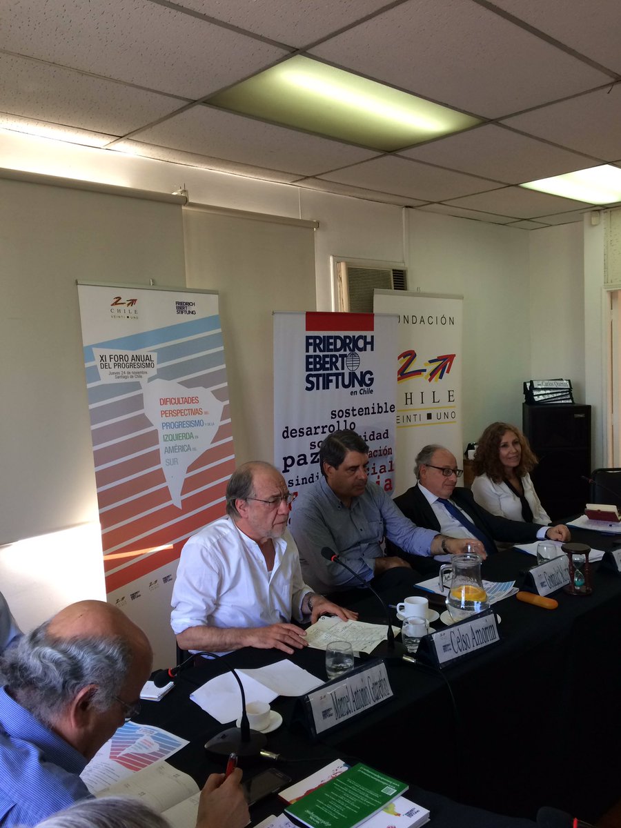 CHILE_21's tweet image. Manuel A Garretón: El único país que heredó un modelo de sociedad de la dictadura fue Chile #forodelprogresismo @CHILE_21