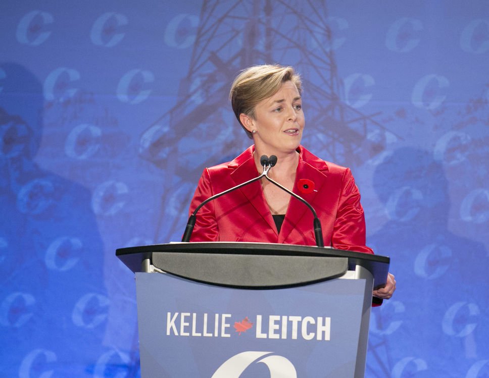 JdeQuebec's tweet photo. @KellieLeitch veut démanteler @CBCRadioCanada (@DLaHayeJDQ) #JDQ #pcc2016 https://t.co/ElqFCt1zw3 https://t.co/3t2jCJG6u3