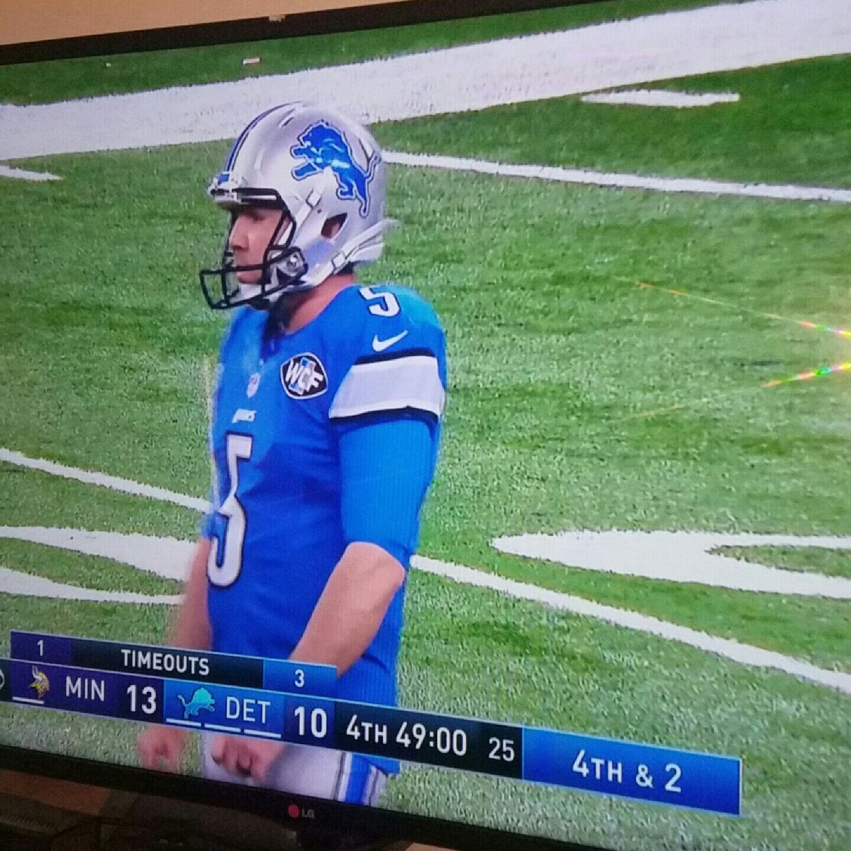 daddyXfactor's tweet photo. 49 minute quarters is what Thanksgiving football is all about #MINvsDET https://t.co/Wf31cY0BxA