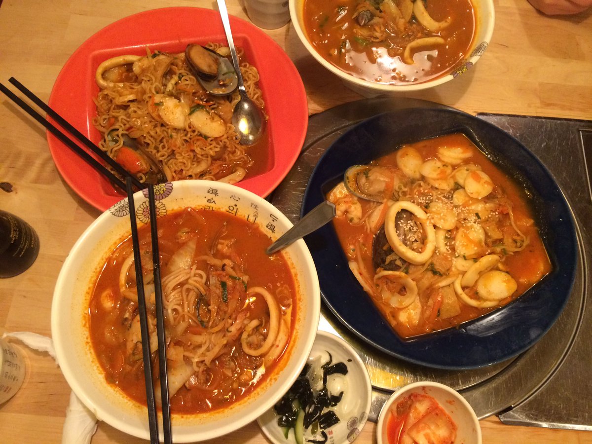 iylianianri's tweet photo. jemput makan #beforefinal https://t.co/IGO3Dc6zj4