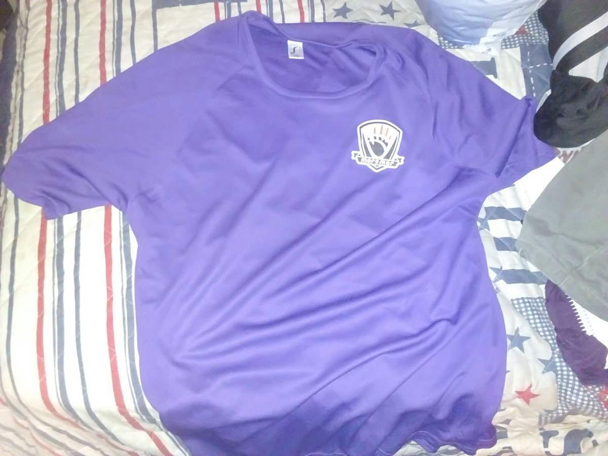 EDMoremar's tweet photo. Equipaciones de esta temporada 16/17:
Jugadores de color morado y dorsal blanco
Porteros de color rojo y dorsal negro https://t.co/2WGUVwOnyr