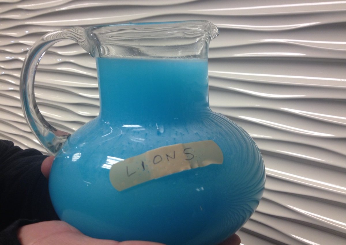 IAmTrackAddict's tweet photo. courtesy of @AmyEnews; fellow #DetroitLions fans-can we enjoy this more often? #KoolAid #PourItOn https://t.co/AYz6Gxd0nb