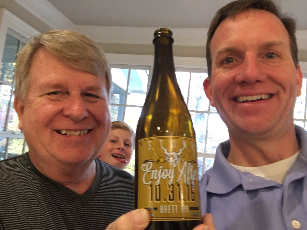 rags1611's tweet photo. Happy Thanksgiving with Pop. #enjoyafter https://t.co/v3AoSJyEKB