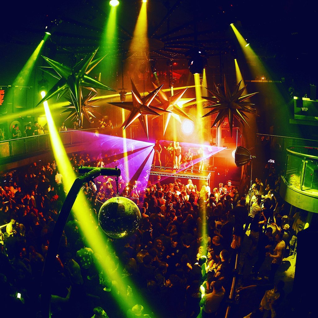 area_sheffield's tweet photo. Last week was HUGE! This week we go BIGGER! 

Get your FREE Entry ticket online NOW: https://t.co/bHfY0VBUVf https://t.co/FCTcbBxGqA