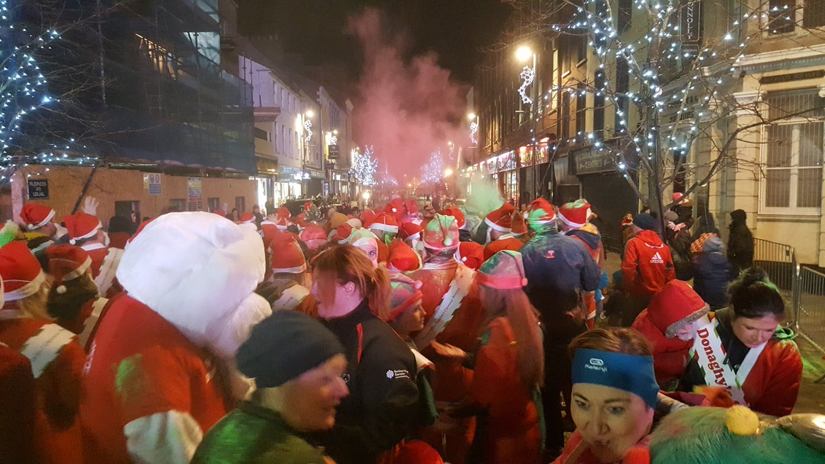 AutismFamiliesC's tweet photo. Thank u2 everyone who took part in @newrycolourrun &amp; esp those who sponsored us! We are so grateful for ur support! #GreatNite #ThankYou 😘👪😀 https://t.co/eoTM9Q9TTX