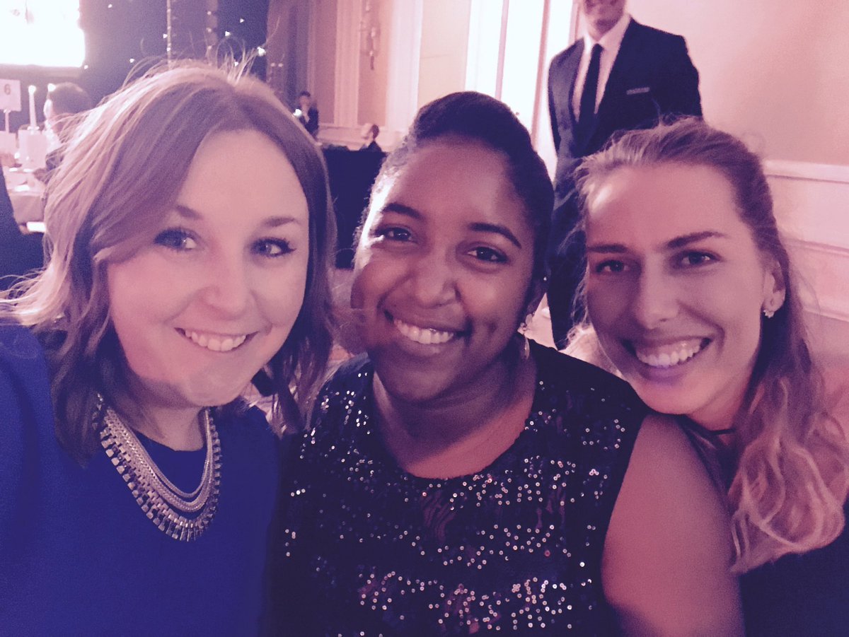 georgie_social's tweet photo. These @iftweeter beauties 💗 #DrumNetworkAwards #immediatefuture #socialmedia https://t.co/44vYtRYyux