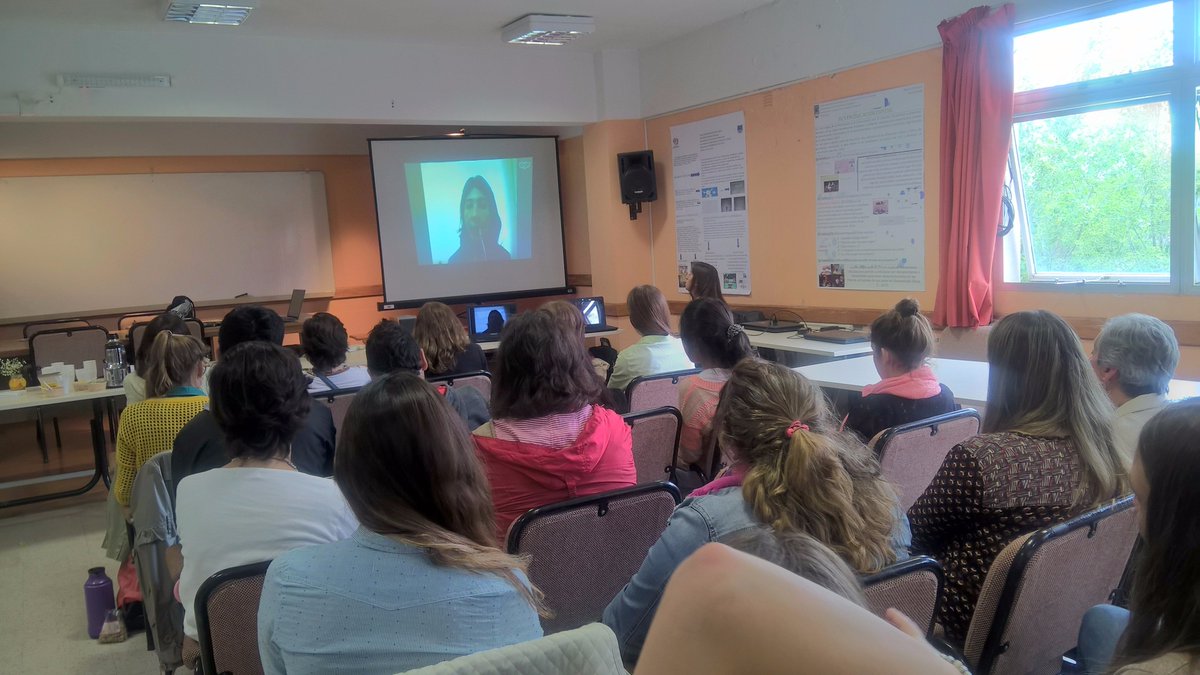 Cierre Informatica.Prof.Educ. Especial.<a href="/FacHumanas_UNRC/">FacultadHumanas UNRC</a> Excelentes nuestros estudiantes! Gracias Lorena Antezana#teleconferencia#TICS