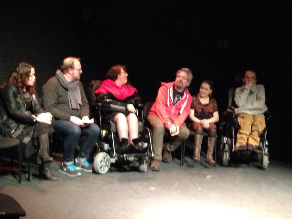 suzybie's tweet photo. Post show discussion at #mainstreamplay @projectarts @paveebeoir @Fishamble @DonalToolan https://t.co/4KG9PuNCrn