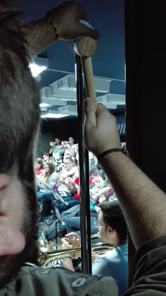 MonteCalvario_'s tweet photo. Buen ensayo preparando la actuacion del domingo en @CaprichoCofrade . Enhorabuena, este es el camino!! https://t.co/mznPn2Xz2Q