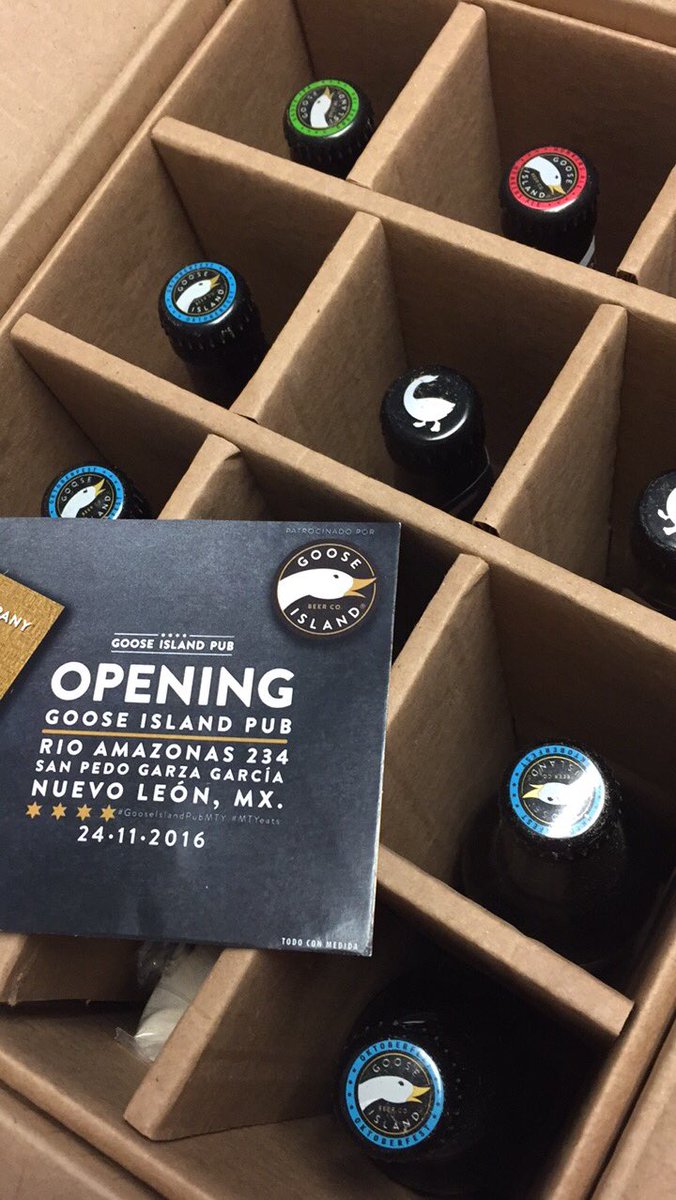 lagachaa's tweet photo. #HoyDoyLasGraciasPor todo lo que mandaron mis amigos de #GOOSEISLANDPUBMTY π»ππ»ππΊπ±πππ Β‘Nos vemos en la noche! π¦β€οΈπ #MTYEATS #GooseIsland https://t.co/Q34O0dv63Q