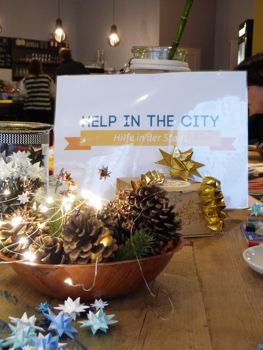 HitCBerlin's tweet photo. das war unser @HitCBerlin #DIY Nachmittag in der @dawanda_de #snuggery in #Berlin #Charlottenburg - Spaß hat's gemacht https://t.co/hwMWl2r7sM
