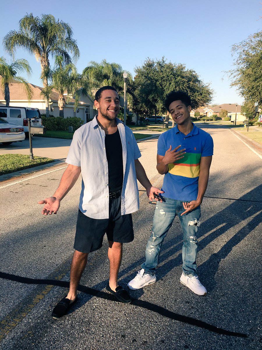 brooks_duane's tweet photo. Thankful for my brothaz 💉💯 https://t.co/5D2TSVjs7W