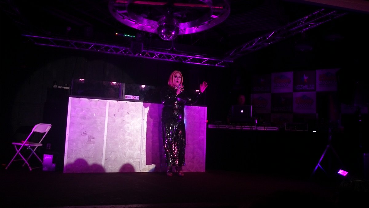 Adele-inspired drag is the first performance after the intermission. #qnetnews