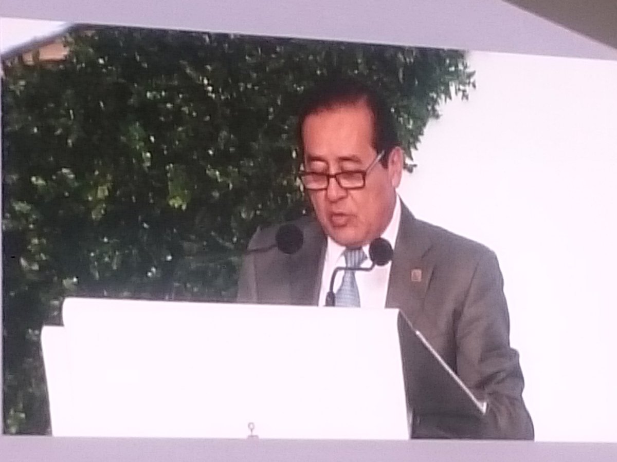 CDMXDigital_'s tweet photo. El titular de @OficialiaCDMX agradece a los 54 ponentes y 45 empresas que estuvieron presentes en #CIAPEM40 #CDMXDigital https://t.co/2BBKcVJi7z