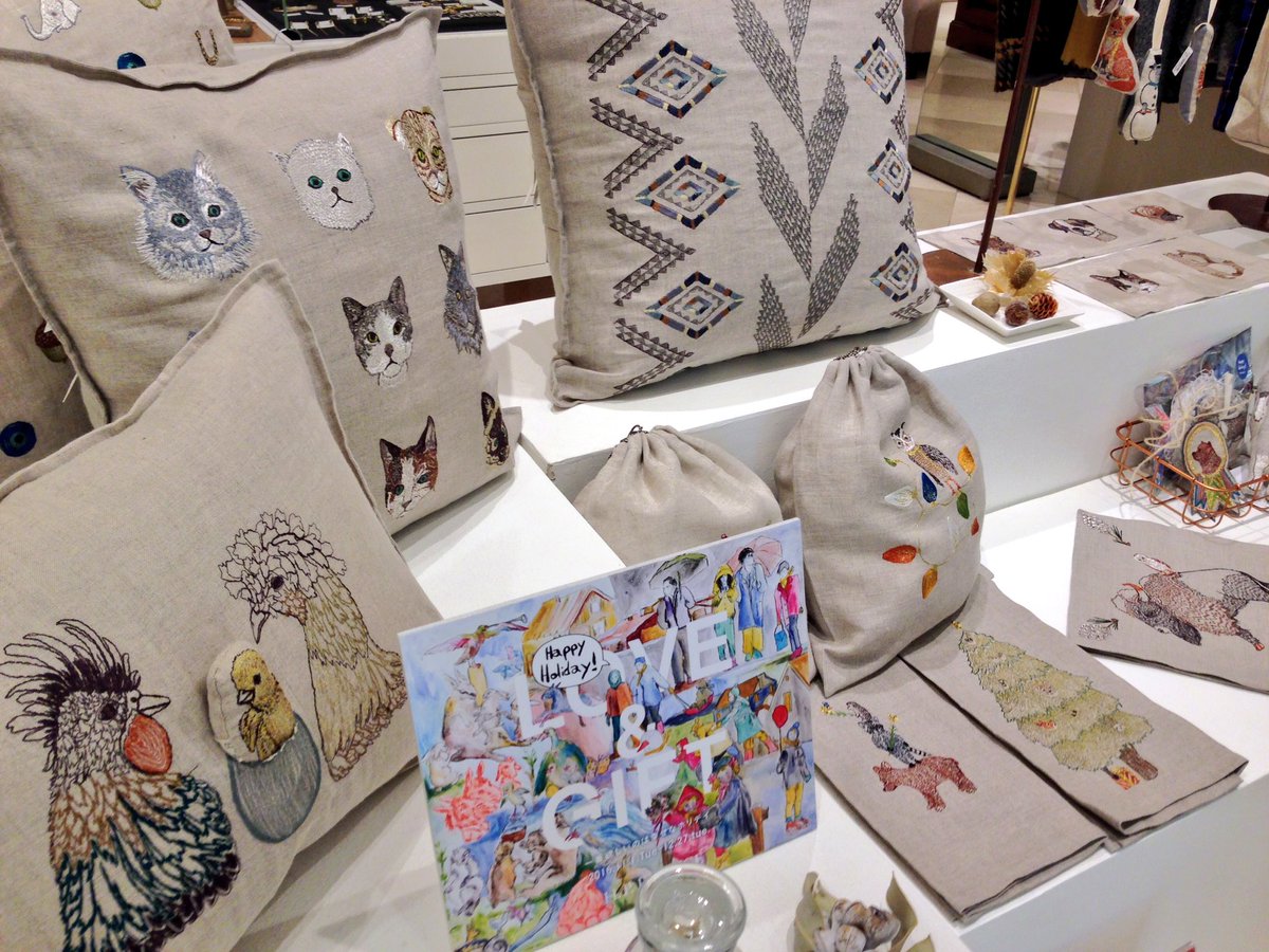 名古屋parco 名古屋パルコ Twitterissa 西館1f アッシュペーフランス ニューヨークの刺繍ブランドcoral Tuskの雑貨 オーナメントやクッションカバーなど クリスマスギフトにもぴったり Happyholiday 名古屋parco 名古屋パルコ Twitterissa 西館1f アッシュペーフランス ニューヨークの刺繍ブランドcoral Tuskの雑貨 オーナメントやクッションカバーなど クリスマスギフトにもぴったり Happyholiday