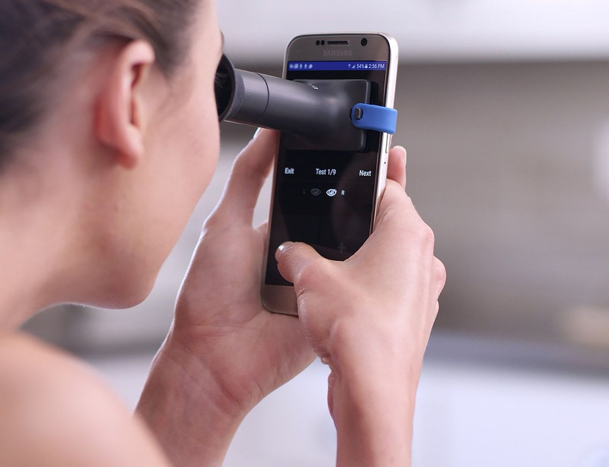 GadgetFlow's tweet photo. Meet @EyeQueCorp Personal #VisionTracker https://t.co/8B55trhBKP Keeping a check on your vision just got easier! #healthtech 👀 https://t.co/hhgh2zNkNj