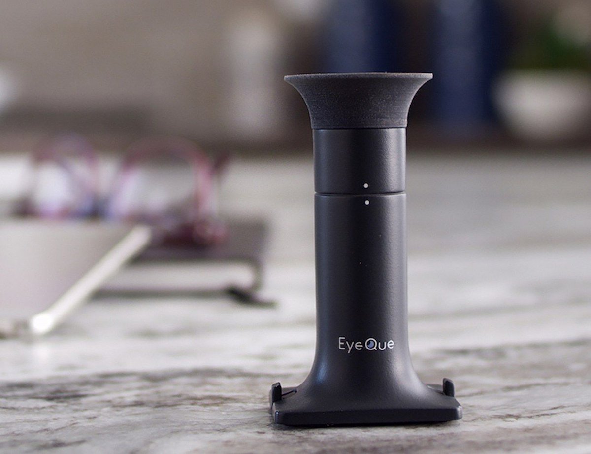 GadgetFlow's tweet photo. Meet @EyeQueCorp Personal #VisionTracker https://t.co/8B55trhBKP Keeping a check on your vision just got easier! #healthtech 👀 https://t.co/hhgh2zNkNj