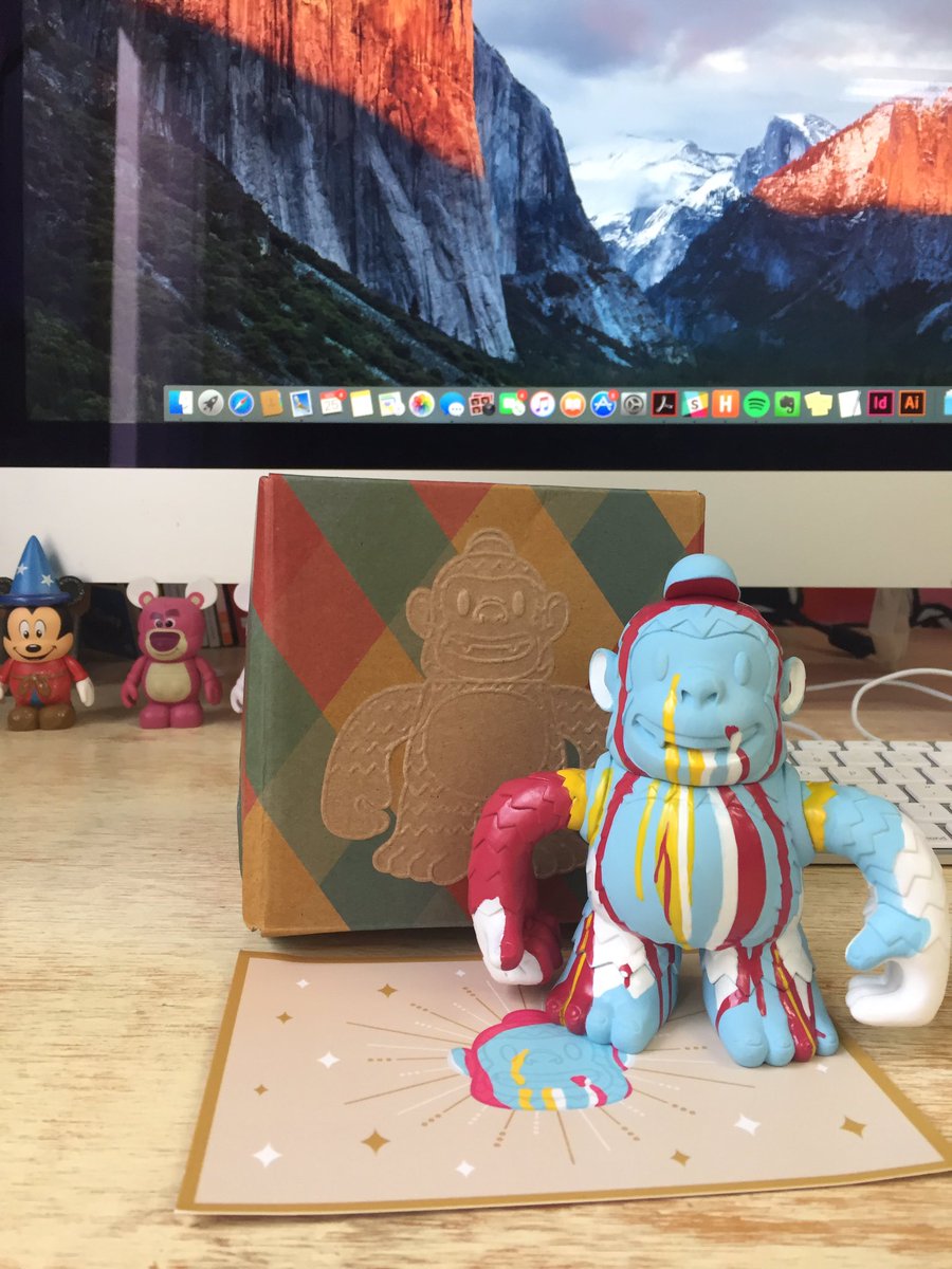 woofcreative's tweet photo. Coolest gift ever! Thanks @MailChimp for the early Christmas Gift. From Woof in Oz 👋🇦🇺 #vinyltoys #bigkids https://t.co/s8WlMDNrQM