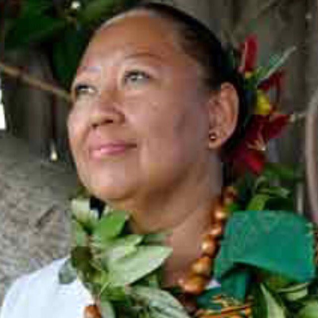 mauimami's tweet photo. #IAmThankfulFor my mother and being raised by a #badass #hustlah turned Reverend / Kaสปu. #missyomom #loveandlight #inYourHonorEveryday https://t.co/nlIPo8Uz85