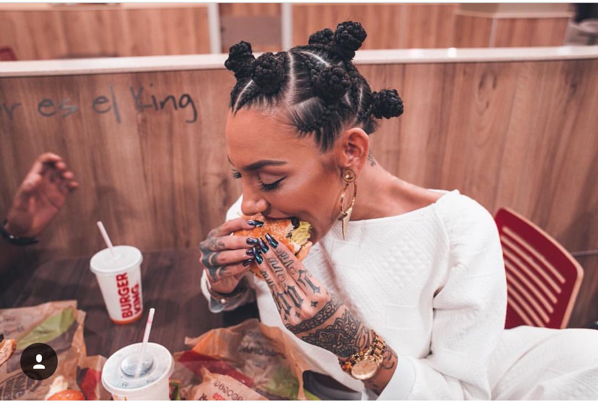 paula_GH15's tweet photo. 🍟❤️🍔FUCK YOUR DIET 🍟❤️🍔 https://t.co/DntrkXS9Il