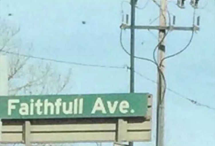 Kelso_Parody's tweet photo. When bae asks where I am https://t.co/cWRiyqWyFR