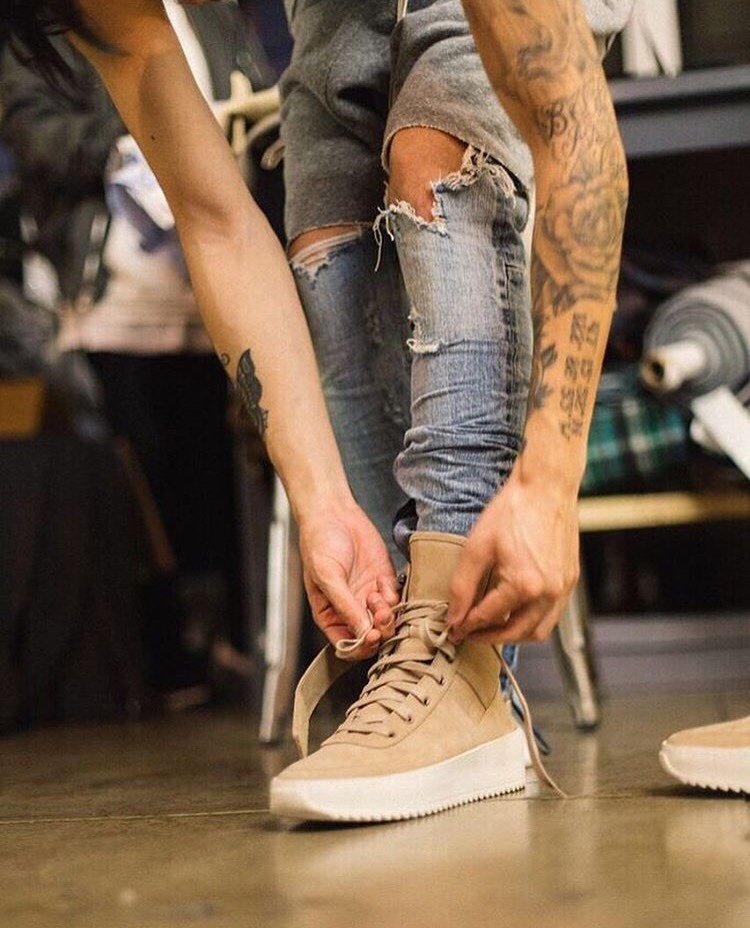 trendhubuk's tweet photo. These are🔥#streetstyle #streetwear #trendhubofficial #denim #jerrylorenzo #jerry #lorenzo #fearofgod #fourthcollection #military #boot https://t.co/IJG0Asx0rU