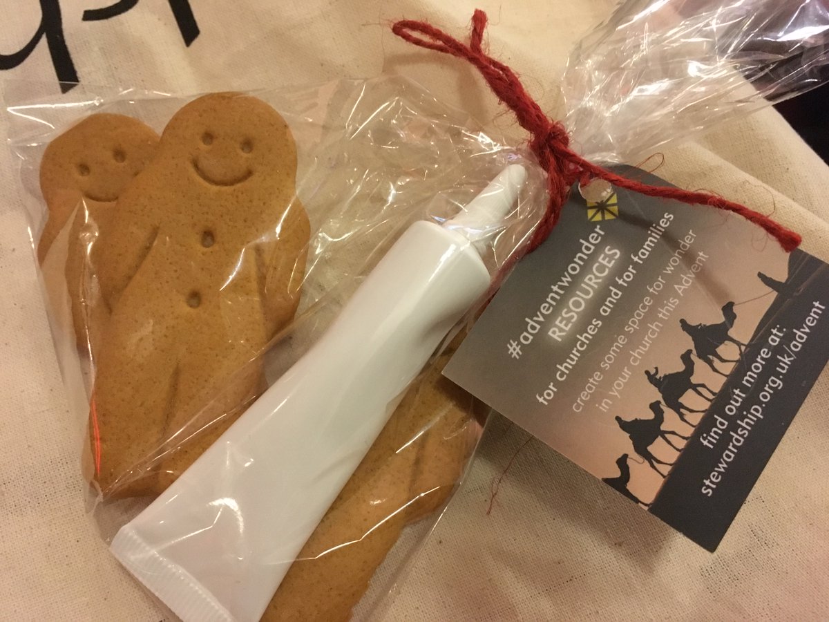 Joontheweb's tweet photo. Hoping to finally get time to decorate my gingerbread girls. Thanks for such great conference treats! #RFConf16 @stewardshipnews https://t.co/KowjXpbZHE