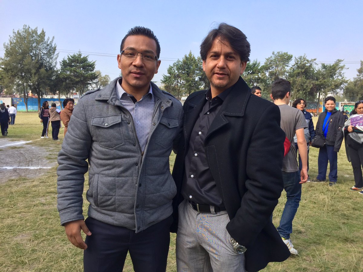 CesarArroyH's tweet photo. Hoy Miniolimpiada deportiva Sec. Gral. 107 "Miguel de Cervantes S." #CuautitlanIzcalli Nos acompañó el Director de #inmudeci Rubén Palafox 🏆 https://t.co/lblyrio7um