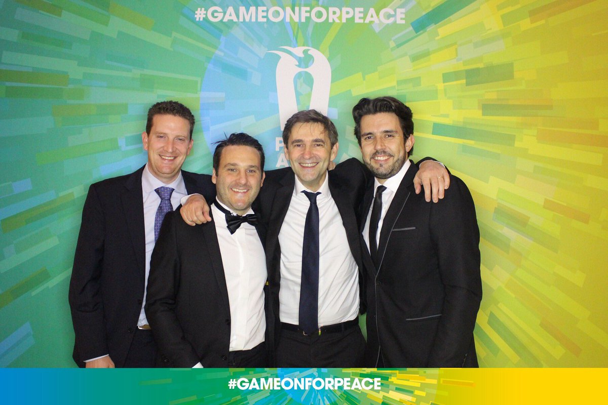 Great team, great moment #GameonforPeace @MKTGParis @peaceandsport