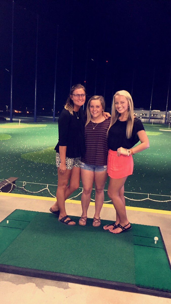 lauren_polson's tweet photo. Very very thankful for these people💘 https://t.co/yT5t5jxtPW