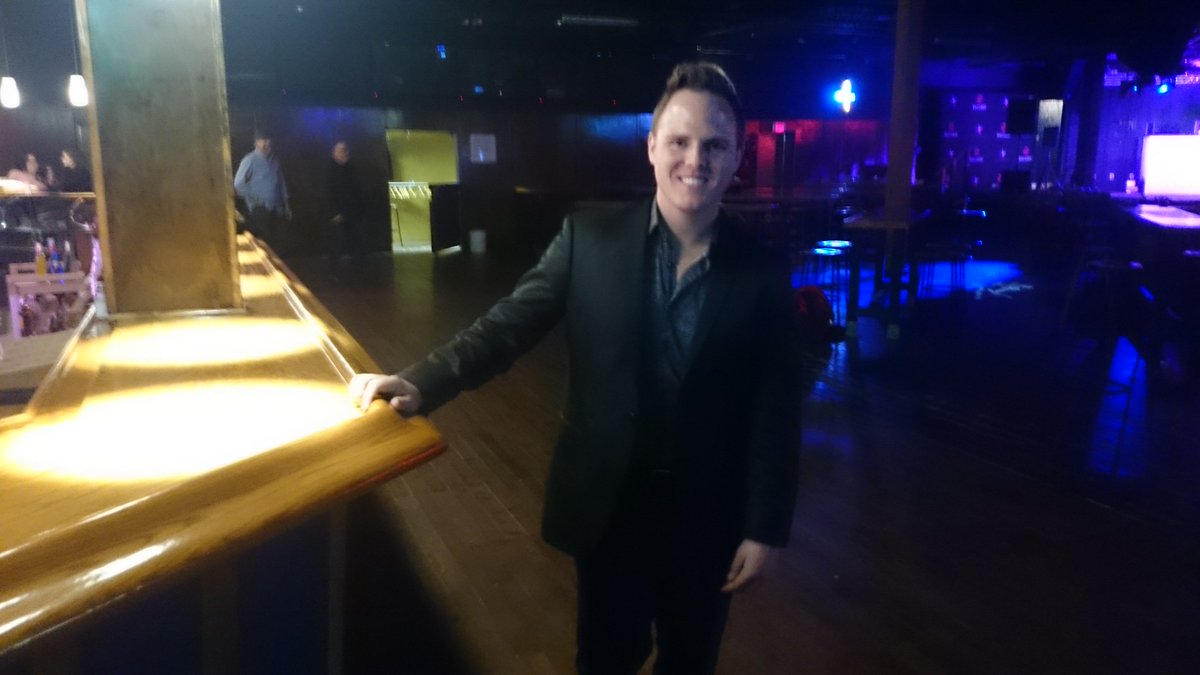 Interviewed <a href="/johnrossparks/">John-Ross Parks</a> at Little ts about the Lads n' Lashes fundraiser tonight. Tickets are $20. #qnetnews