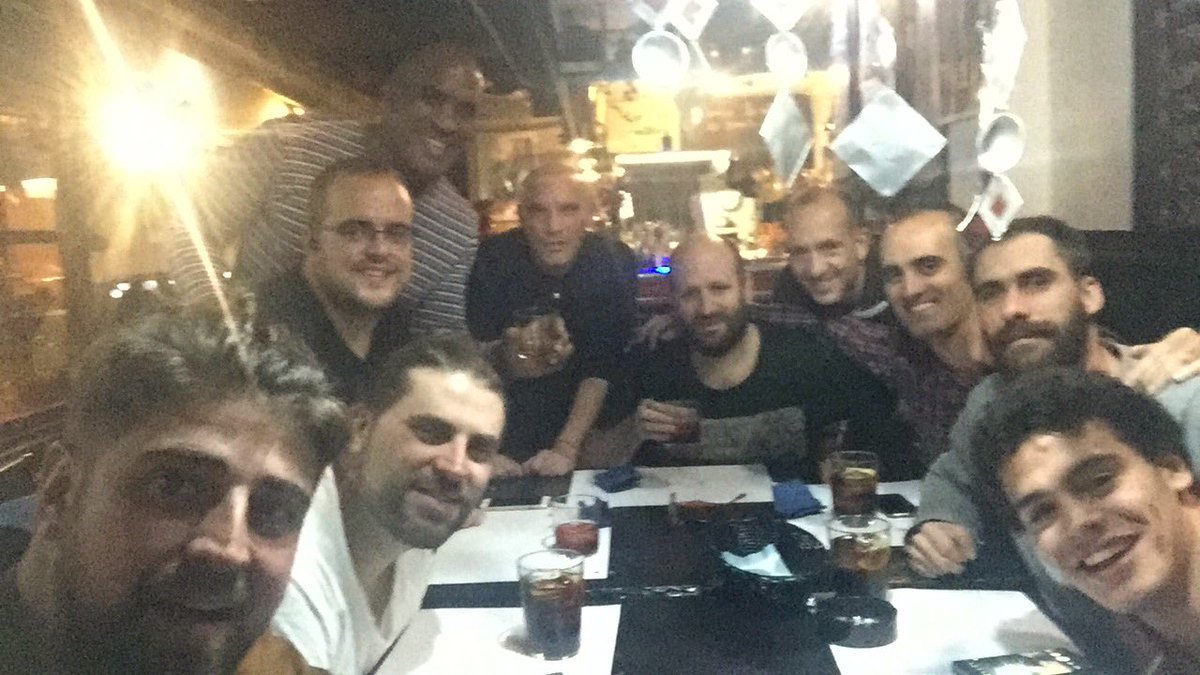 wpterrassa_mast's tweet photo. Cenado después de la victoria en casa de Iván Pérez!!!' https://t.co/Vi12XDc2li