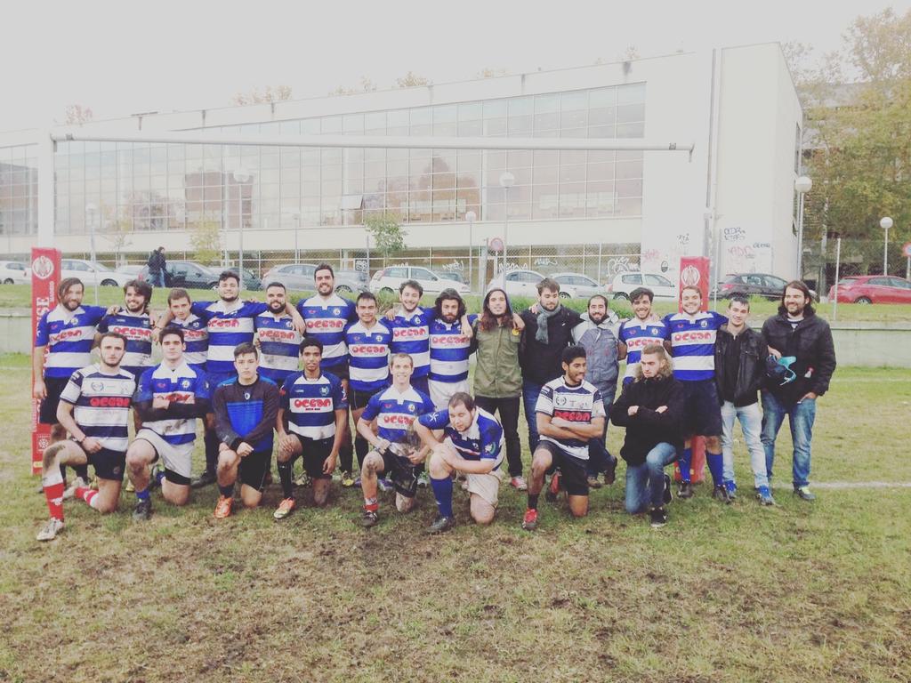 Boscoftl's tweet photo. Un orgullo debutar y jugar al lado de estos máquinas #AléInfoAlé #Kosakos 🏉💪❤ https://t.co/FjXzu2XZFQ
