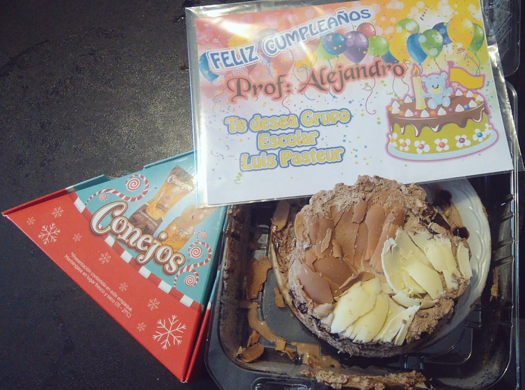 alex_caiman's tweet photo. #HappyBirthday 😃🎂 https://t.co/KFt0E42OtI
