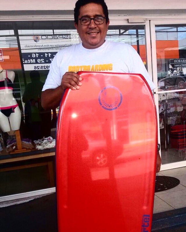 rainsandshop's tweet photo. Cliente Satisfecho #EricLopez #Cartel #XLPro 42 vía @Bodyboardingpty https://t.co/Vccc1FjrcB