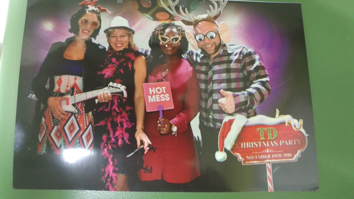 DavisBrown1612's tweet photo. #christmasparty #yyc #TDCanadaTrust #workhardplayhard #pictureofapicture #SilveradoCrew https://t.co/lmbhVviD3b